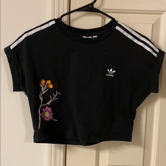 adidas Tops - ADIDAS crop top special floral edition
